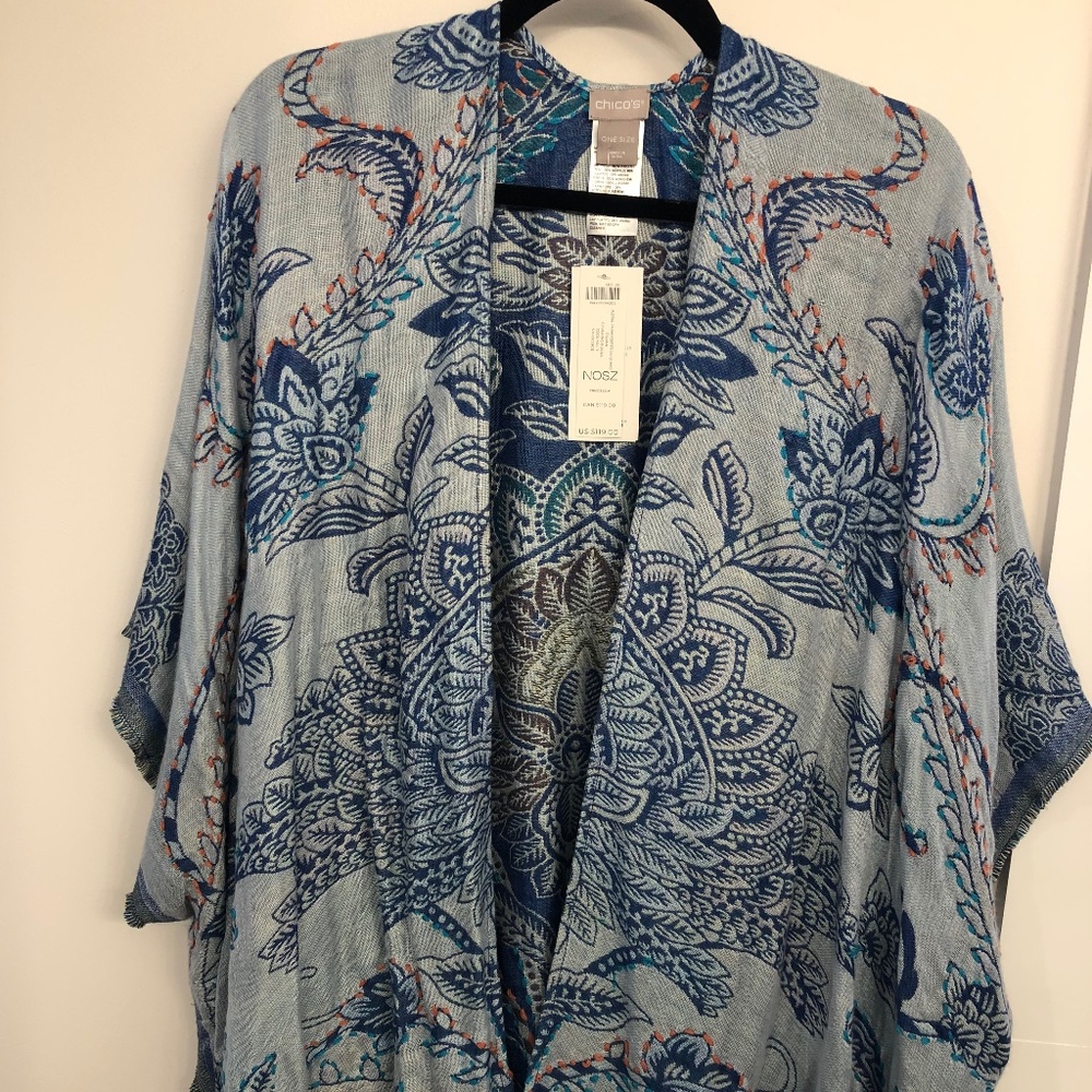 NWT Chico's Ruana (beautiful blues)
